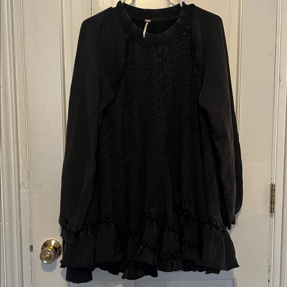 Free people Eva sweatshirt size medium NWOT - Picture 4 of 8